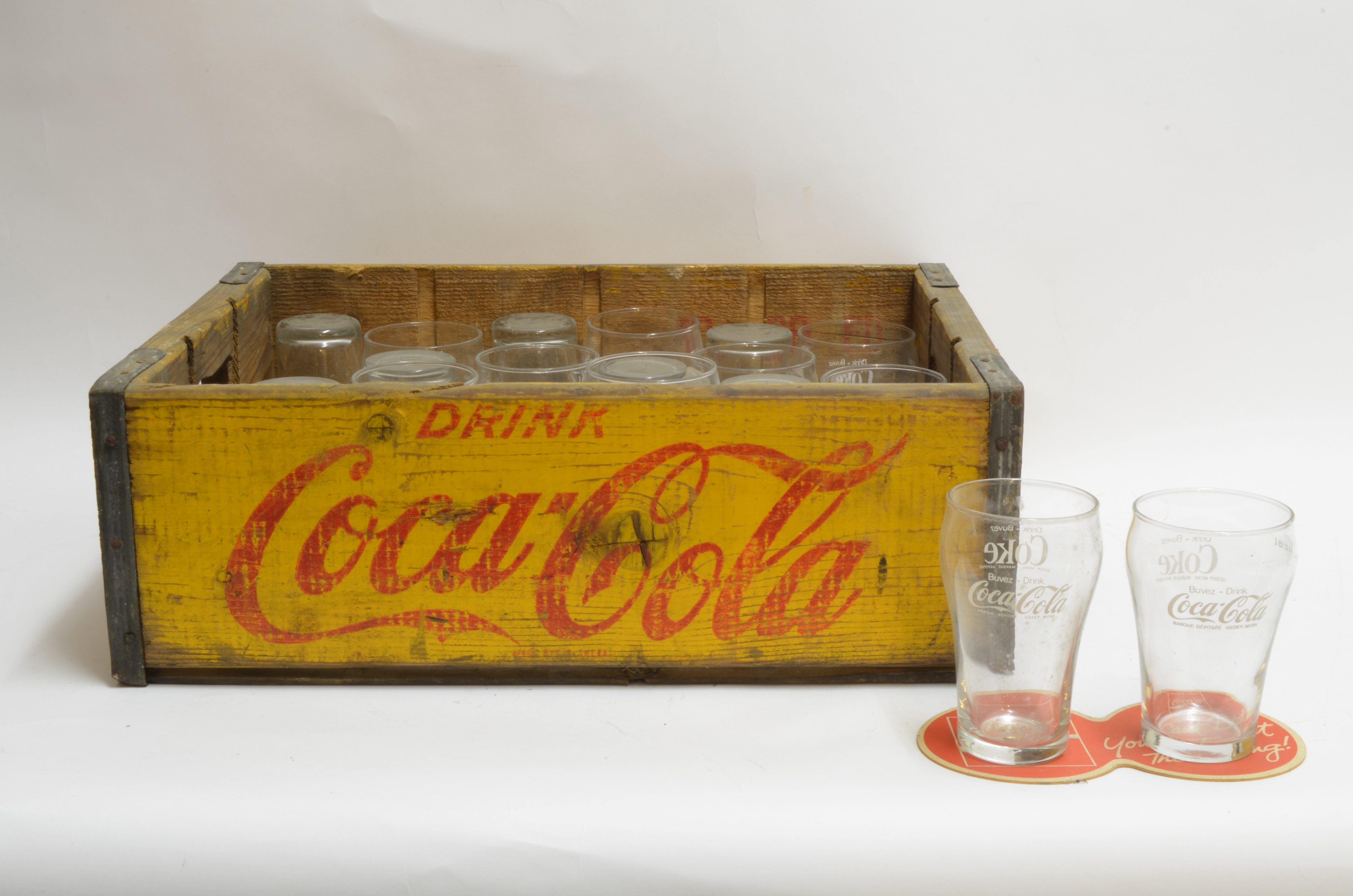 Ancien casier de bouteilles Coca Cola
